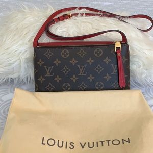 Crossbody LV bag in great condition